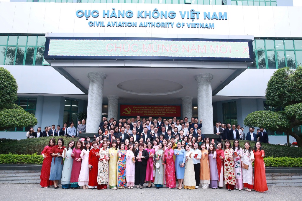 Lãnh đạo Cục Hàng không Việt Nam gặp mặt cán bộ, công chức, người lao động đầu Xuân năm mới